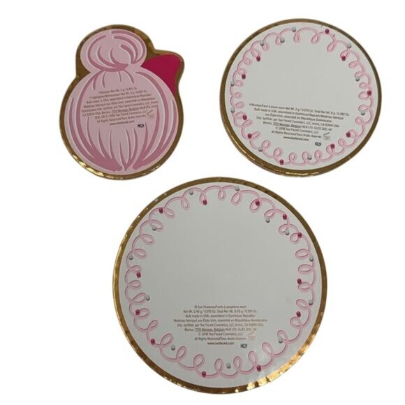 NEW Too Faced Holiday 2019 Let It Snow Girl Limited Edition Makeup Collection - Picture 3 of 14